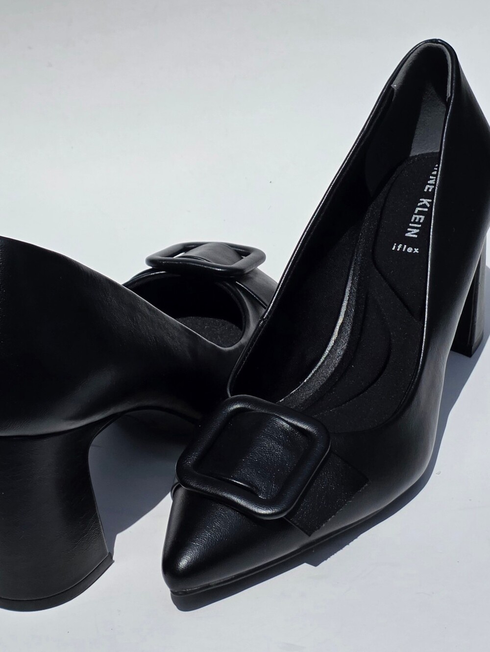 Anne Klein iFlex Black Pumps Women’s Size [SIZE] Pointed Toe Buckle Block Heel